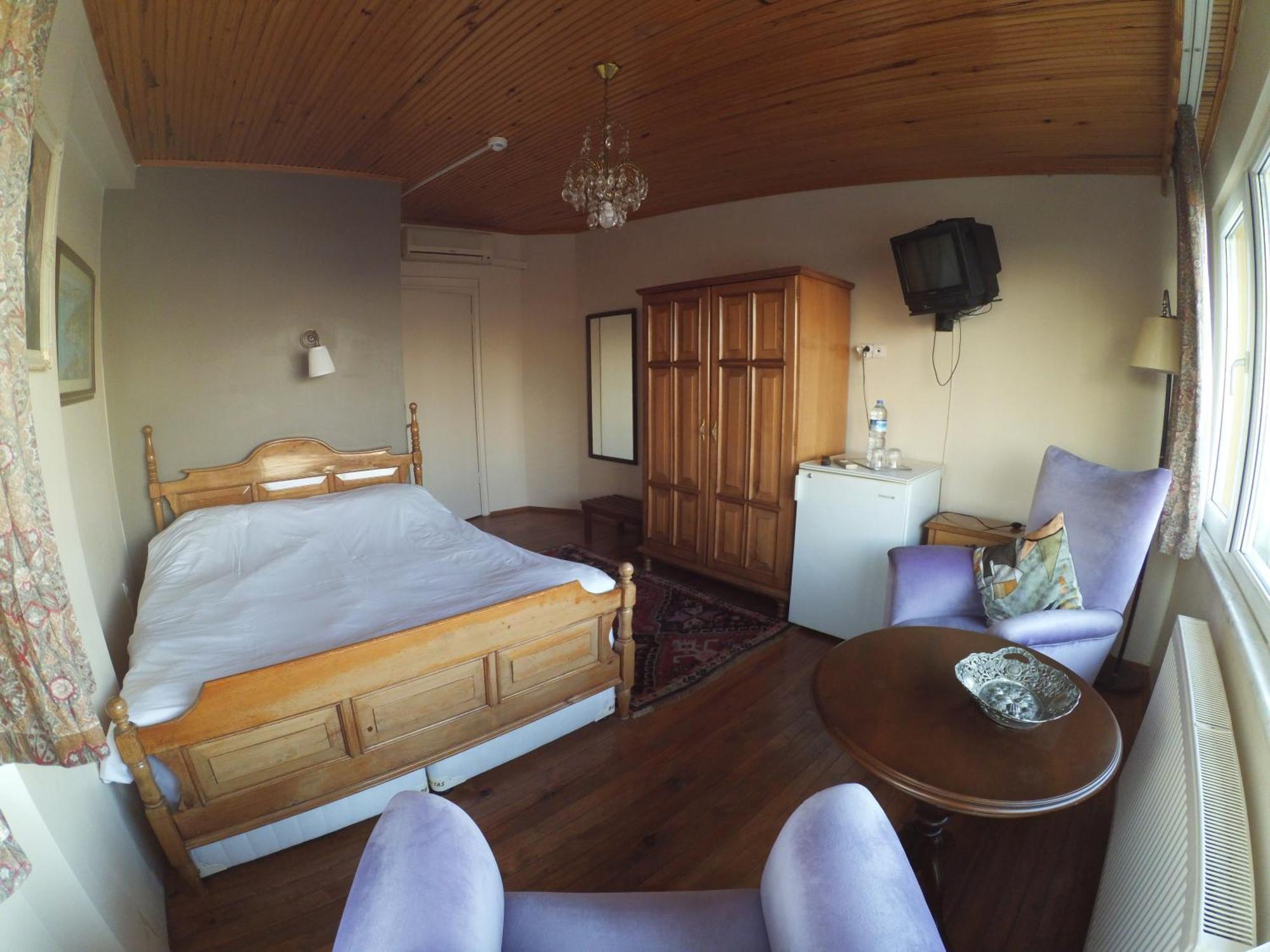 Berk Guest House - Grandma'S House اسطنبول الغرفة الصورة