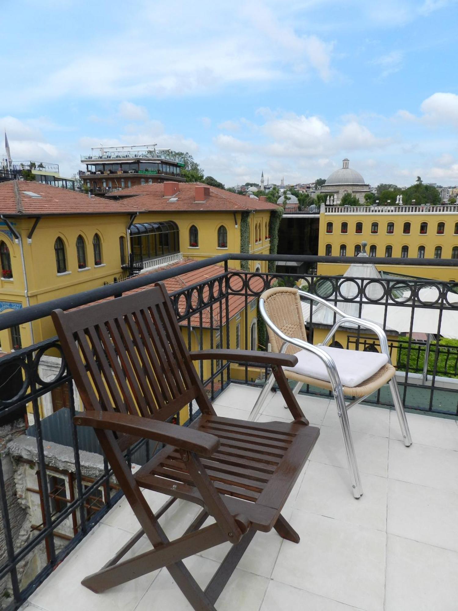 Berk Guest House - Grandma'S House اسطنبول المظهر الخارجي الصورة